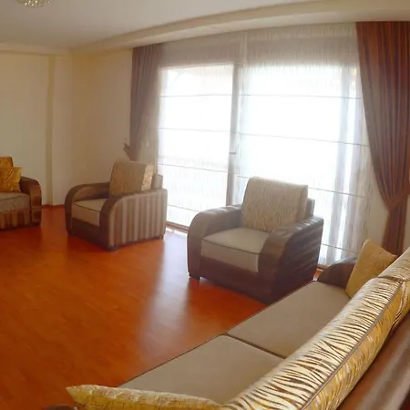 5 Star In With Breathtaking Views, 1037