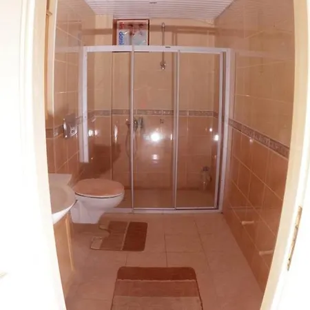 5 Star In With Breathtaking Views, 1037