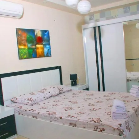 5 Star In With Breathtaking Views, 1037