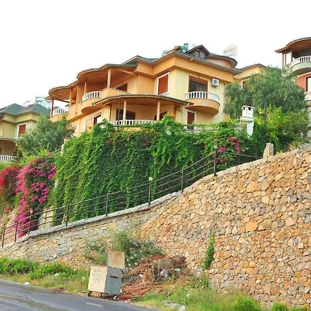 5 Star In With Breathtaking Views, 1037